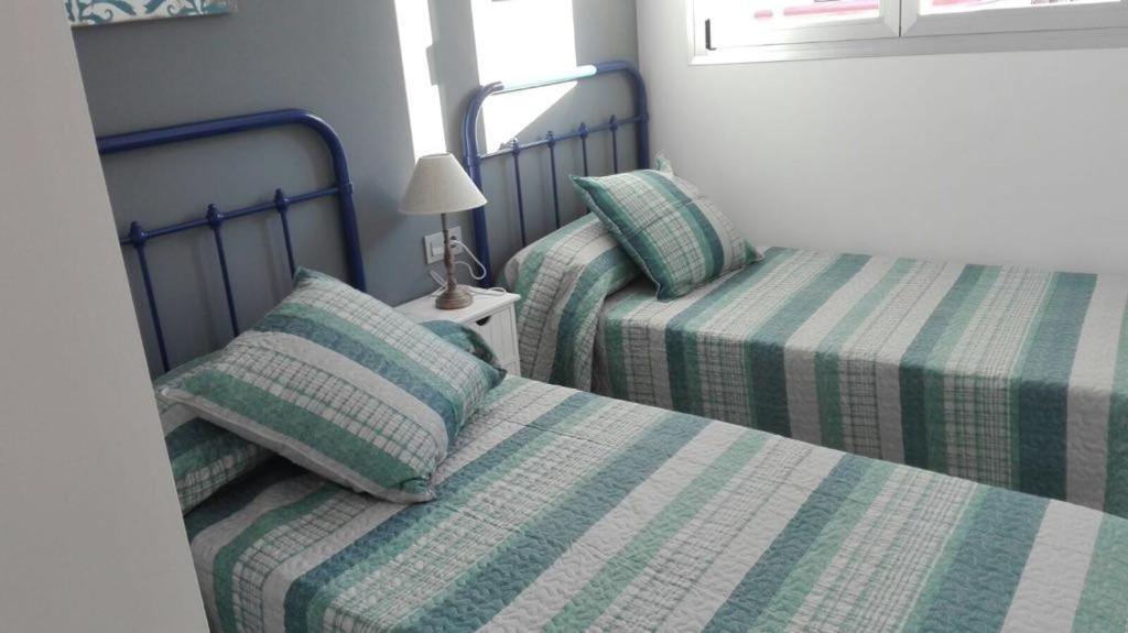 Edificio Attikos - Solo Familias Apartment Gandia Bagian luar foto
